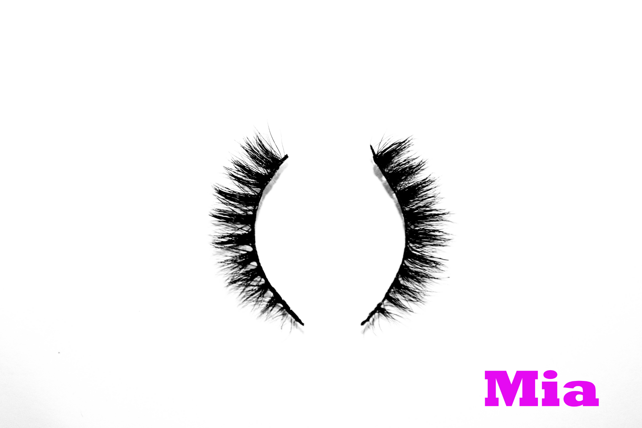 Mia – 12mm Natural Wispy Mink Strip Lashes | Blink On Em