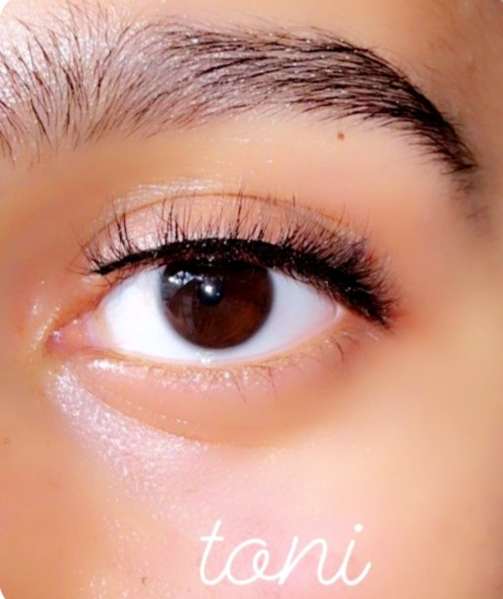 Toni 12mm Natural Wispy Mink Strip Lashes by Blink On Em - Model wearing